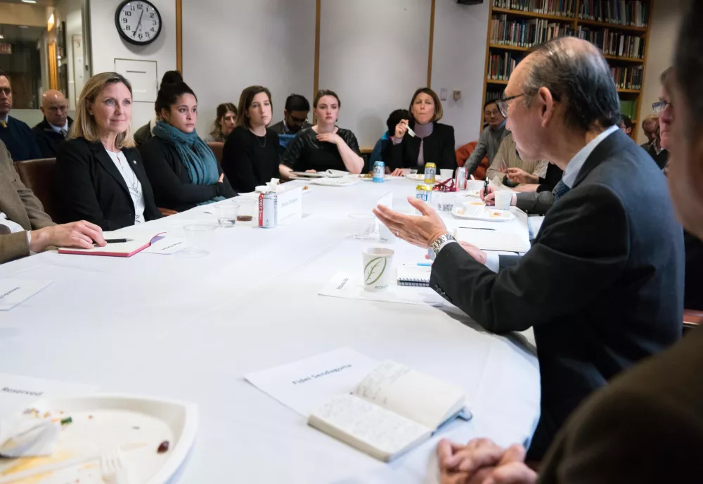 Andrea Thompson Photo 7