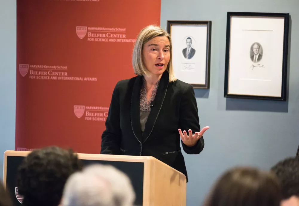 Mogherini 5