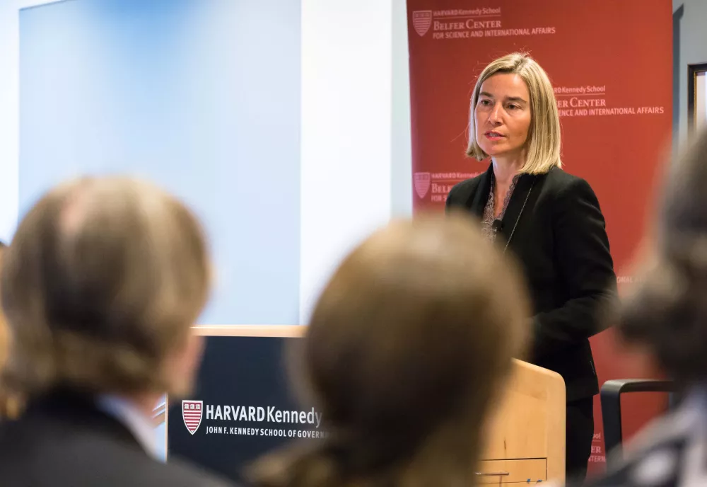 Mogherini 6