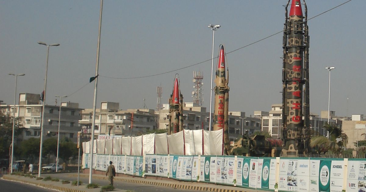 Pakistan Rbm Book Review: Pakistan's pathway to the bomb: ambitions, politics, and ...