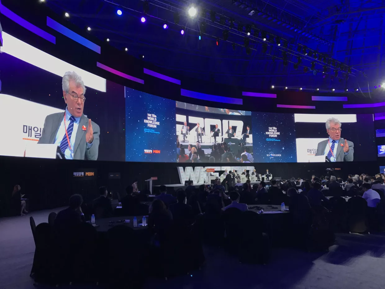 Confronting Nuclear Threats: Belfer Center Executive Director for Research  Gary Samore speaks at the World Knowledge Summit in Seoul on October 17 about the North Korean nuclear threat.