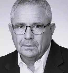 Headshot of Ariel Levite