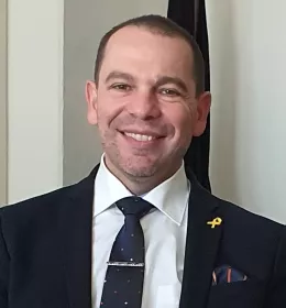 Headshot of David Nusbaum