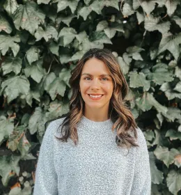 Headshot of Kaitlin Peach