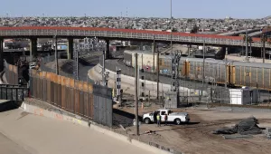 a new barrier is built along the Texas-Mexico border near downtown El Paso