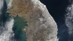 A satellite photo showing heavy snows along the Korean coast, mid-February 2011.