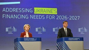 European Commission President Ursula von der Leyen, left, and European Commissioner for Economy and Productivity, Implementation and Simplification Valdis Dombrovskis 
