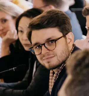 Headshot of Sebastian Brixey-Williams