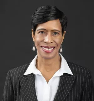 Headshot of Ann Simmons.