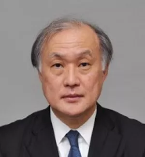 Headshot of Takeo Akiba