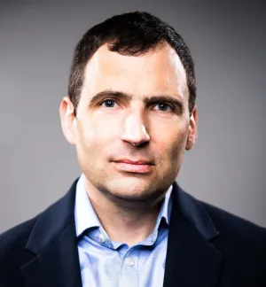Headshot of Christopher Kirchhoff