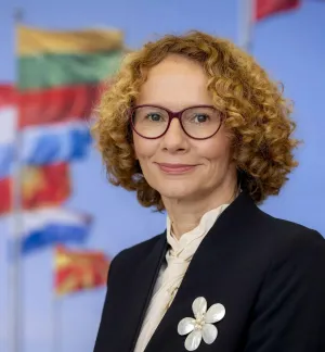 Headshot of Radmila Šekerinska