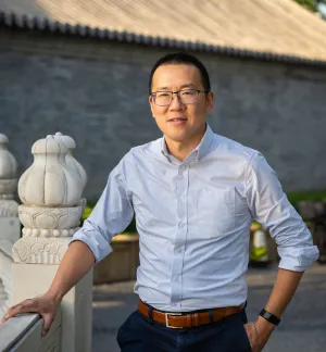 Jonathan Cheng Headshot