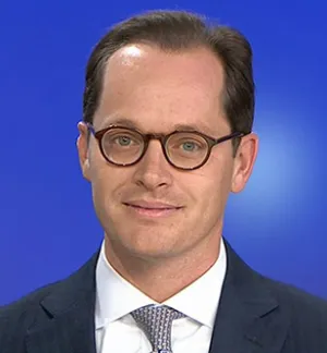 Headshot of Roger Zakheim