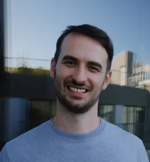 Fabian_Headshot.jpg