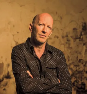 headshot of Simon Sebag Montefiore