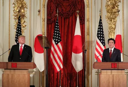 Donald Trump and Shinzō Abe at a press conference in Akasaka Palace, 27 May 2019