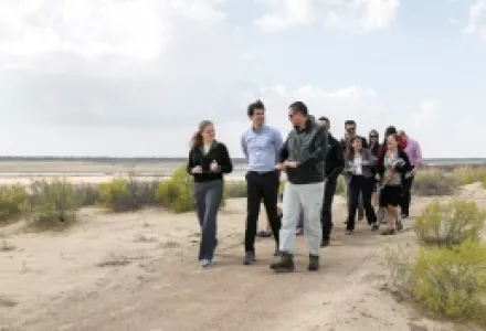 HKS students on a field visit during the ELI Energy and Environment Policy field study in the UAE.