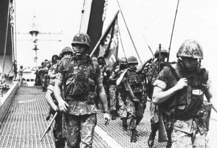  Capt Richard C. Zilmer leads his Company F, Battalion Landing Team 2/8 Marines ashore from the landing ship Saginaw (LST 1188) at the port of Beirut on 29 September 1982.