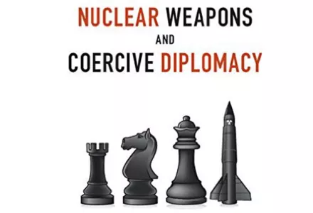 Nuclear Weapons and Coercive Diplomacy