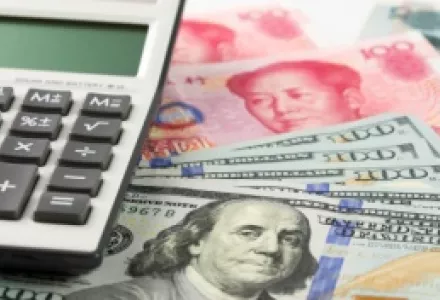 Why Not Nip It in the Bud? A Reigning Power's Economic Choice in Balancing against a Challenging Power