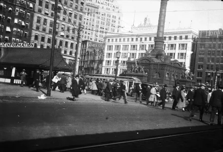 A street-level view of Cleveland, Ohio in 1930.