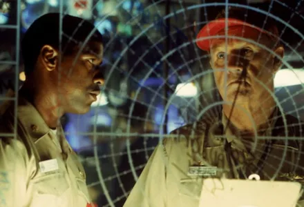 A scene from the film featuring Denzel Washington and Gene Hackman.
