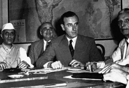 From left, Pandit Jawarharlal Nehru, Vice President of India's Interim Government, Earl Mountbatten, Viceroy of India & Muhammad Ali Jinnah, President of the Muslim League discuss Britain's plan for India at the India Conference in New Delhi, July 2, 1947