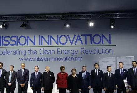 World leaders pose during the 'Mission Innovation: Accelerating the Clean Energy Revolution' meeting