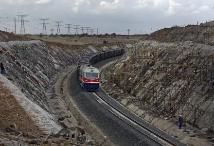 A train returns from transporting ballast used in the construction of the Nairobi- Mombasa railway