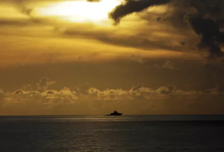 A Chinese frigate cruises near the Paracel Islands, East of Sansha prefecture, Hainan province, September 14, 2014.