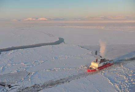 US Coast Guard Cutter Healy breaking ice