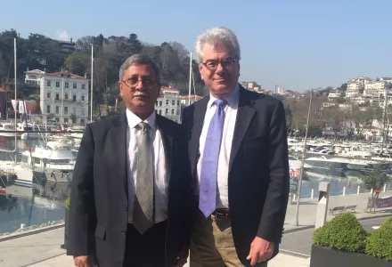 Pakistani Lt. Gen. Khalid Ahmed Kidwai with Befler Center Executive Director for Research Gary Samore in Istanbul.