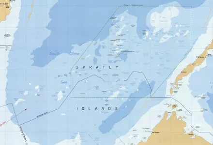 United States. Central Intelligence Agency. The Spratly Islands and Paracel Islands. Scale 1:2,000,000. Washington, D.C.: Central Intelligence Agency, 1992.