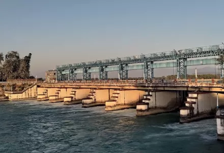 The diversion of the Ganga into the artificial Upper Ganga Canal.