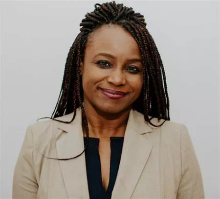 Dr. Linda Mobula Headshot