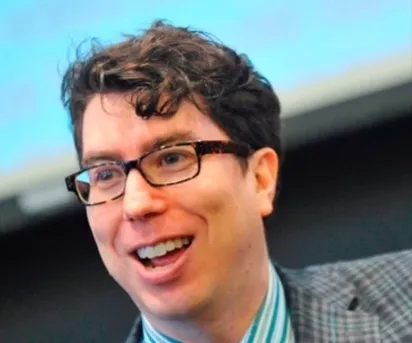 Jonathan Zittrain headshot
