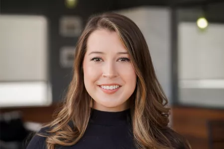 Sarah Hubbard headshot