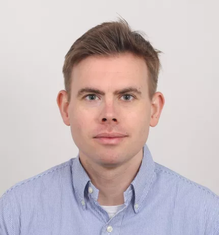 Mark van de Fliert Headshot