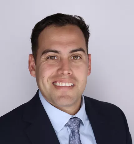 Headshot of Moises Navas