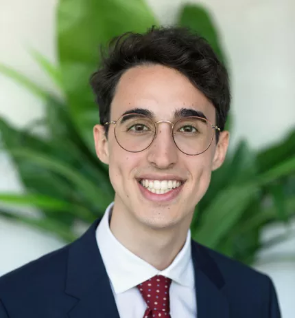 Carlo Giannone Headshot