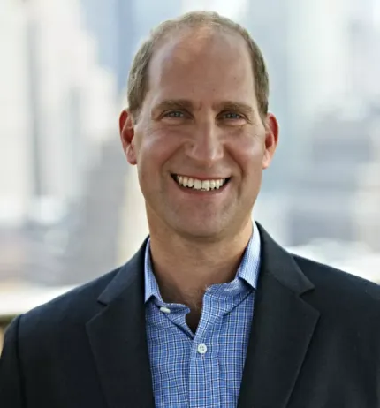 Simon Greer Headshot