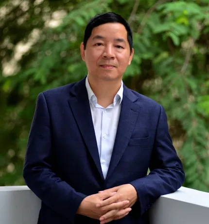 Headshot of Vu Thanh Tu Anh 