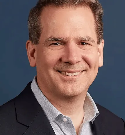 Wolfram Schlenker Headshot