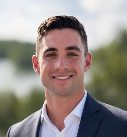 Dan Smith Headshot