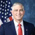 Congressional headshot of Michael Baumgartner